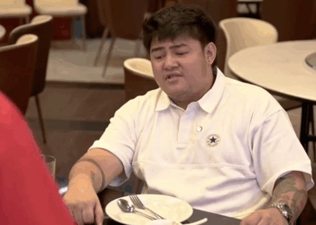 [MGA EPISOD] 201P0910 AD051 anak ng hepe nagyabang sa restaurant