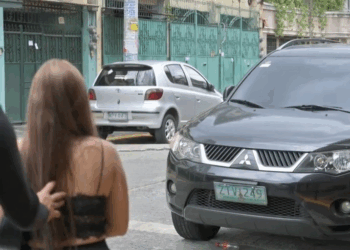 [MGA EPISOD] 113P1029 textmate on the wall