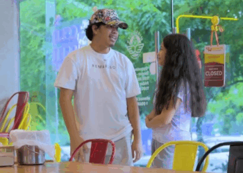 [MGA EPISOD] 061P1029 waitress minalĩit ang batang gustong kumain